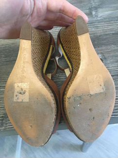 Туфли Carlo Pazolini коричневые на каблуке