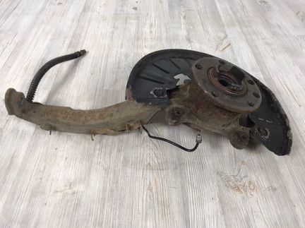 Поворотный кулак передний левый Audi Q7 4L