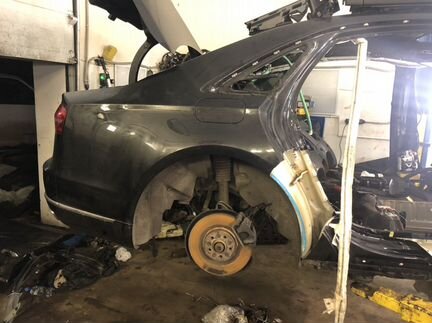 Крыло заднее правое Audi A8 d4 4h