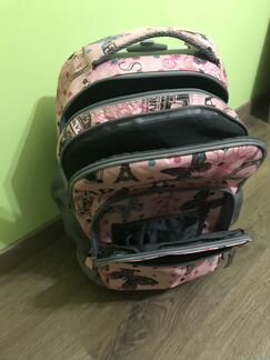 Рюкзак на колесах для начальной школы