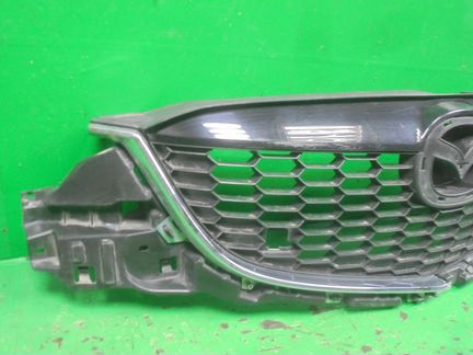 Решетка радиатора Mazda CX-5 11-14 г