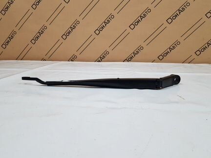 Поводок стеклоочистителя передний правый Toyota