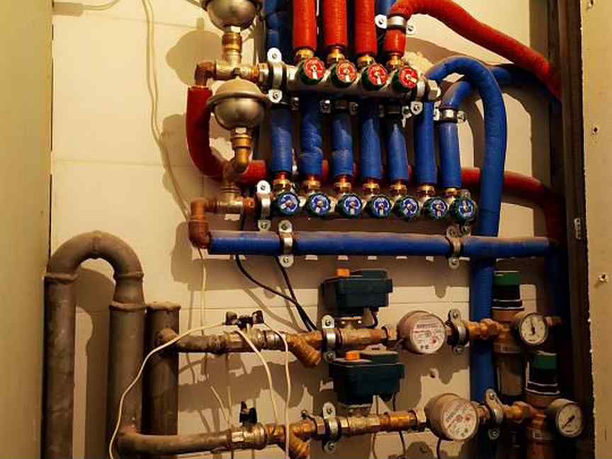 Русские сантехники. Тверь московское шоссе 35 немецкая сантехника. Сантехники в твери. Сантехник в твери. Магазин сантехники в твери.