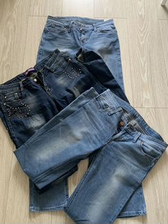 Джинсы Levi’s 3 шт 29р