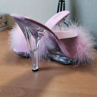 Босоножки стрипы