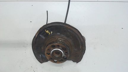 Ступица (кулак, цапфа) правая задняя Mercedes C W2