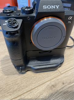 Sony a7 ii + 2 обьектива + допы