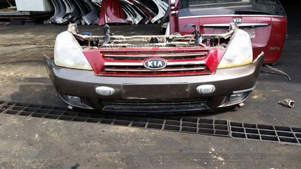 Кузовные запчасти Киа Карнивал-3 2008г