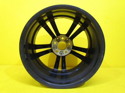 Mercedes A B CLA R18 Диск оригинал A1774011300