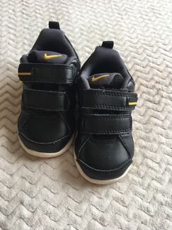 Кроссовки Nike