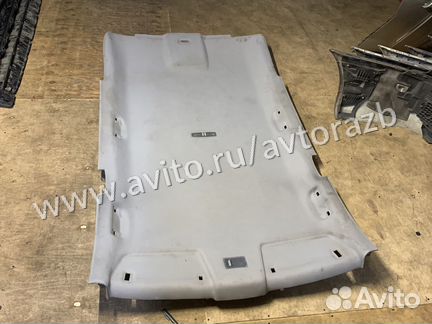 Потолочный плафон на Opel Zafira B