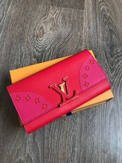 Кошелёк Louis Vuitton capucines красно-розовый
