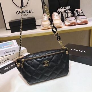 Сумка Chanel на плечо