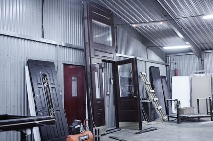 Дверь тамбурная металлическая