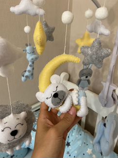 Музыкальный мобиль на детскую кроватку (ручная раб
