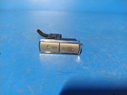 Кнопка отключения системы курсовой устойчивости