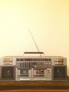 Двухкассетная стереомагнитола Sanyo 1986г, Япония